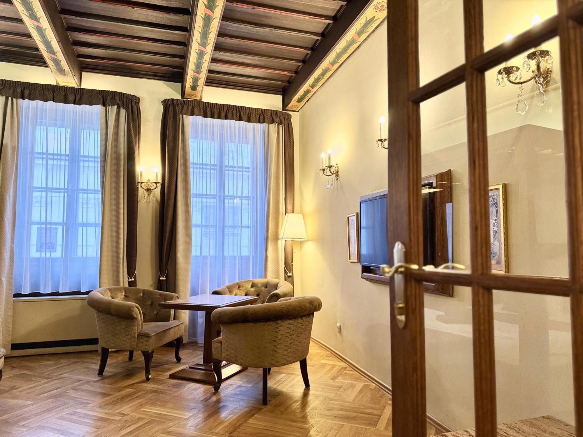 Traditional Prague Apartment Zewnętrze zdjęcie